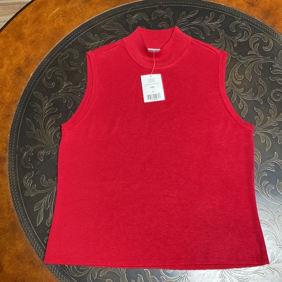 Investments Petite Red Sleeveless Business Blouse Turtle Neck Size PM - Picture 4 of 6